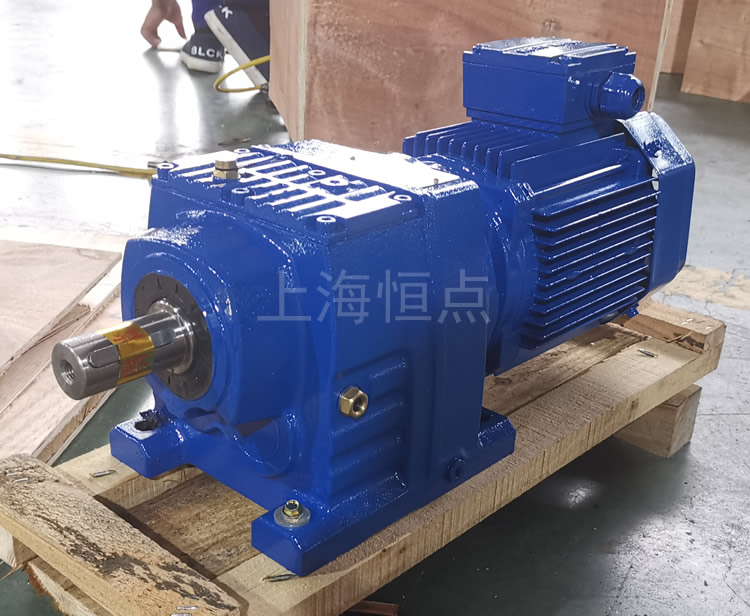 R47系列減速機配電機，藍色油漆實物照片