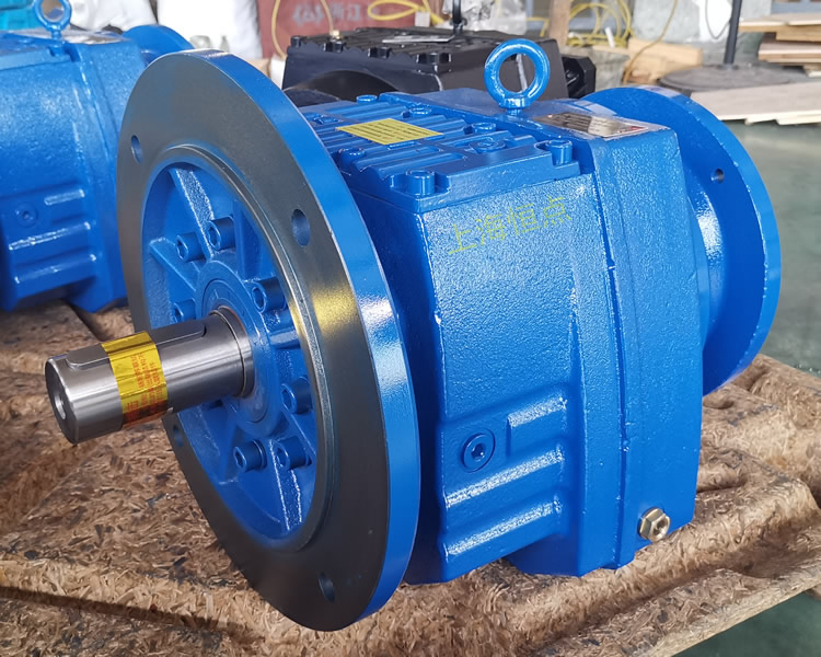 RF87減速機，輸入配法蘭B5端蓋，立式法蘭輸出，實物照片